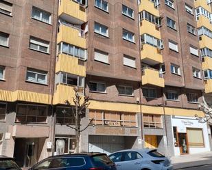 Vista exterior de Garatge en venda en Avilés