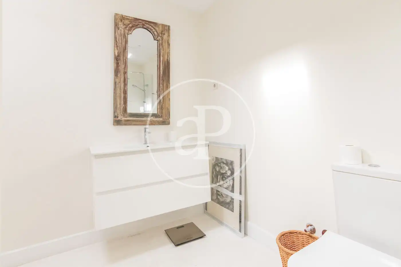 Bany de Casa o xalet de lloguer en Madrid amb Aire condicionat, Calefacció i Jardí privat