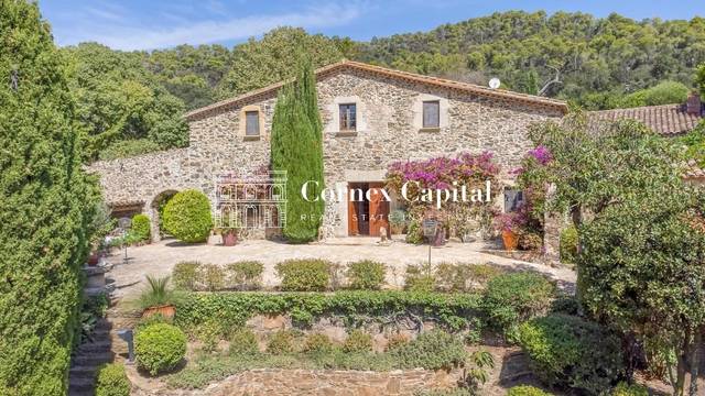 Finca rústica en Venta en Vall Llobrega en Vall-llobrega