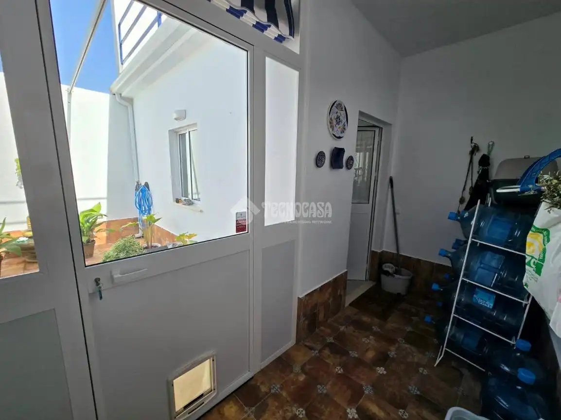 Casa adosada en venta en Montellano con Aire acondicionado