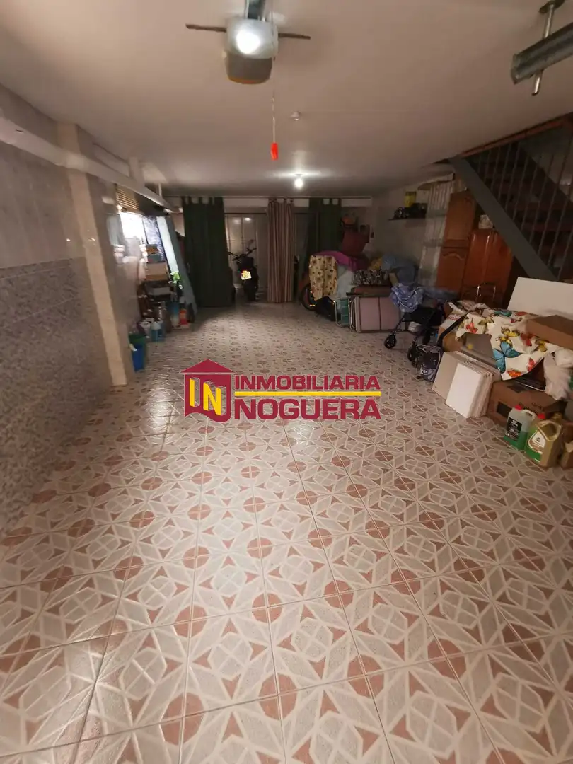Dormitori de Casa o xalet en venda en Écija amb Aire condicionat i Moblat