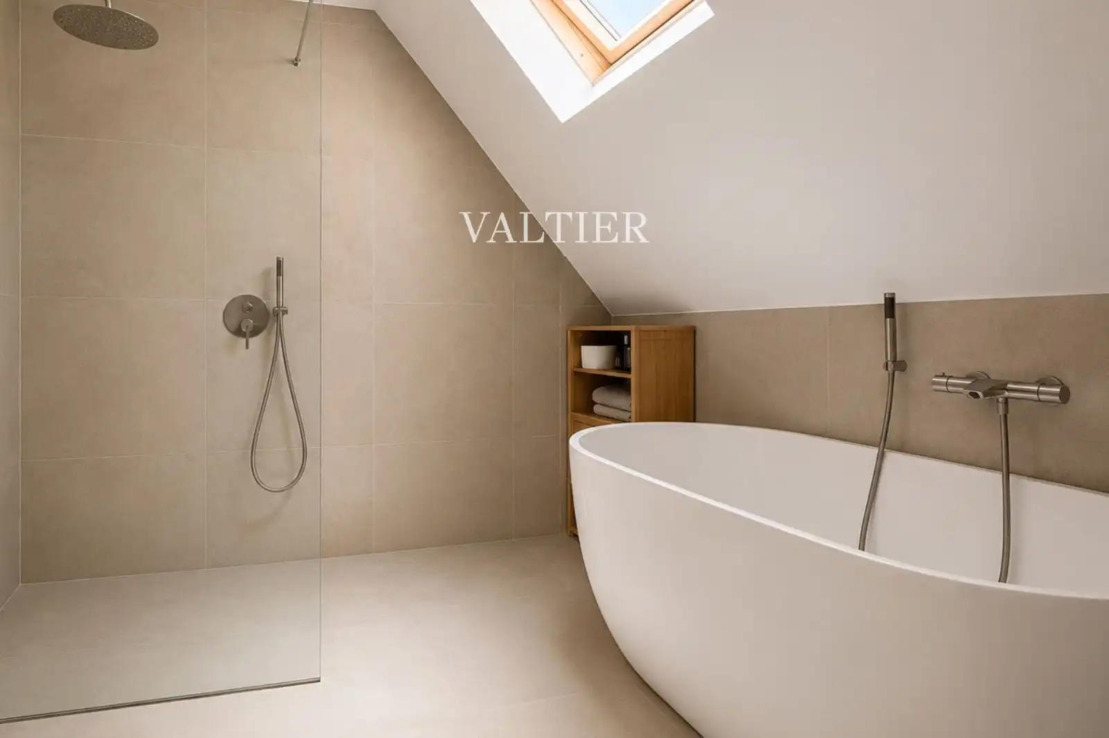 Baño de Dúplex en venta en Madrid con Aire acondicionado, Calefacción y Terraza