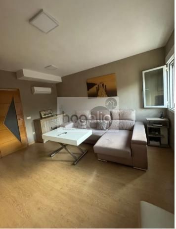 Living room of Duplex to rent in  Sevilla Capital  with Air Conditioner, Heating and Furnished