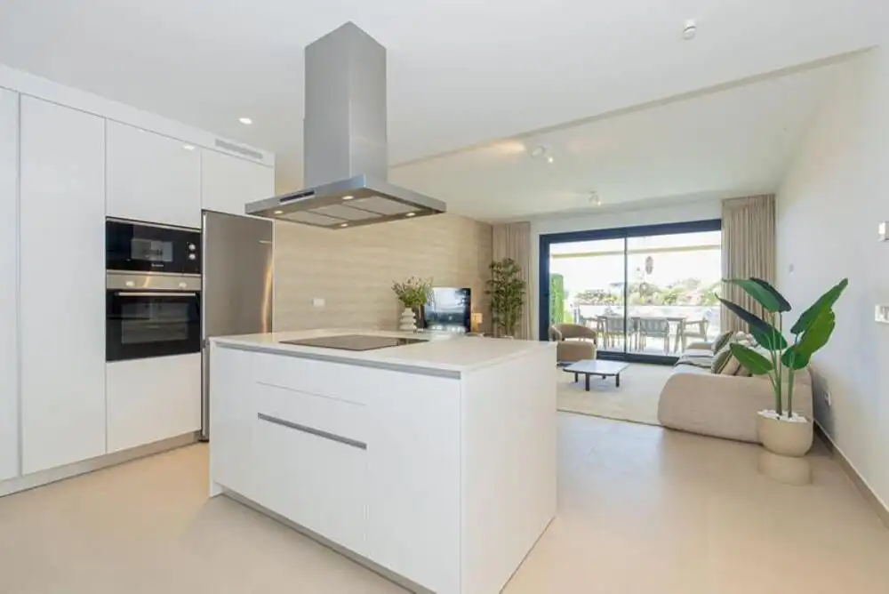 Kitchen of Ground floor for sale in Rïo Real - Los Monteros