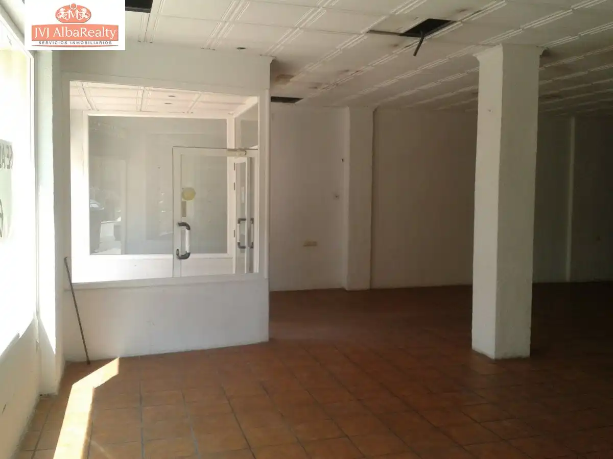Local comercial en venda a San Pablo, imagen 3