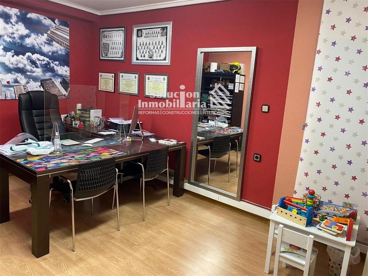 Office for sale in Salamanca Capital  with Heating