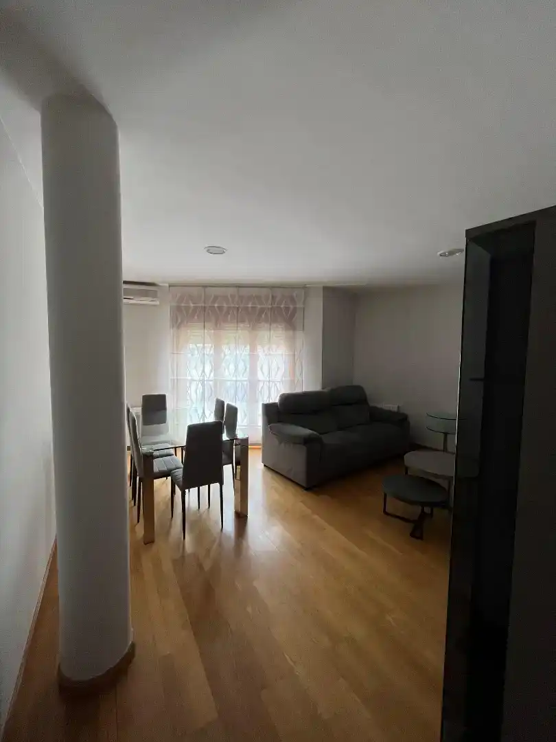 Wohnzimmer von Wohnung zur Miete in Alcañiz mit Klimaanlage, Parkett und Möbliert