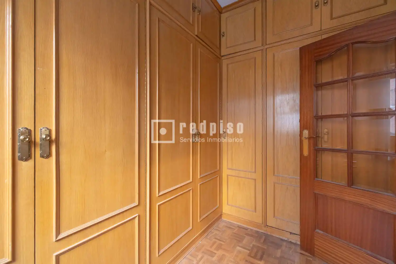 Habitación de Piso en venta en Madrid con Calefacción, Parquet y Terraza