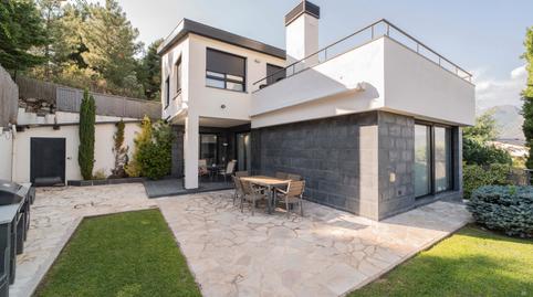 Foto 3 de Casa o xalet en venda a Calle Sierra del Castillo, Collado Mediano, Madrid