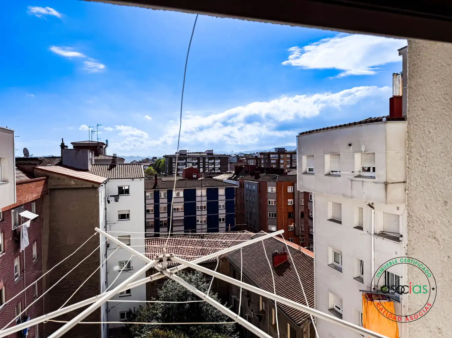 Vista exterior de Pis en venda en Gijón 
