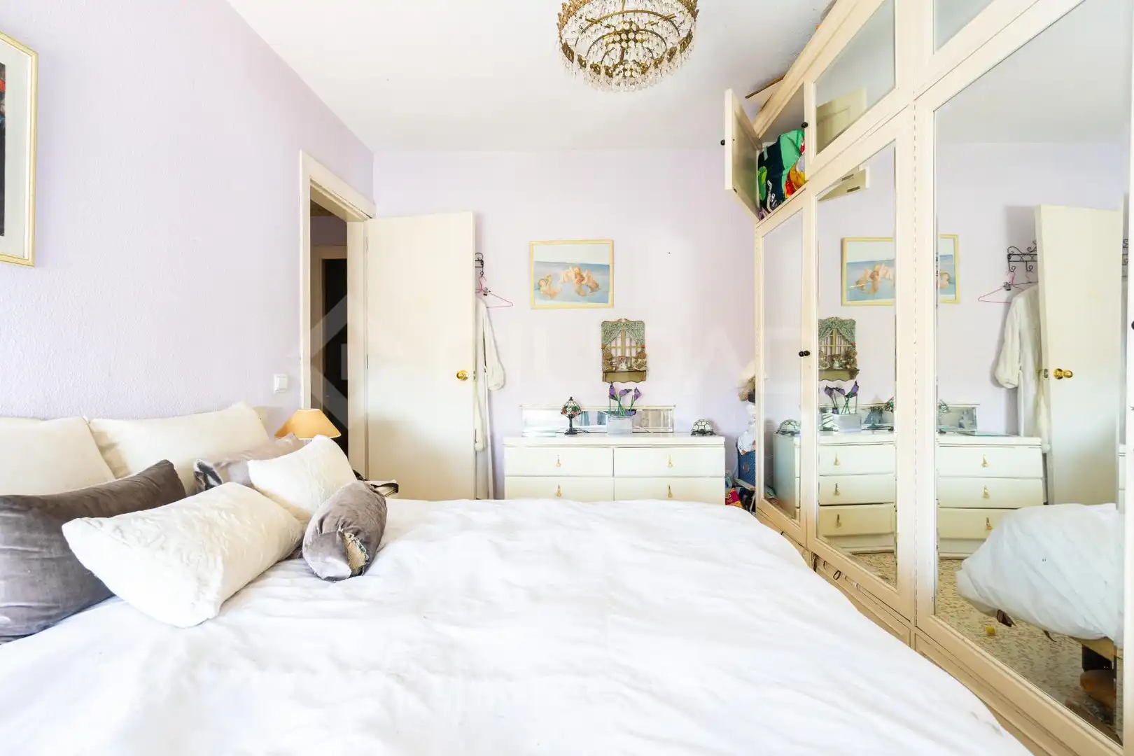 Bedroom of Flat for sale in Sevilla  with Balcony