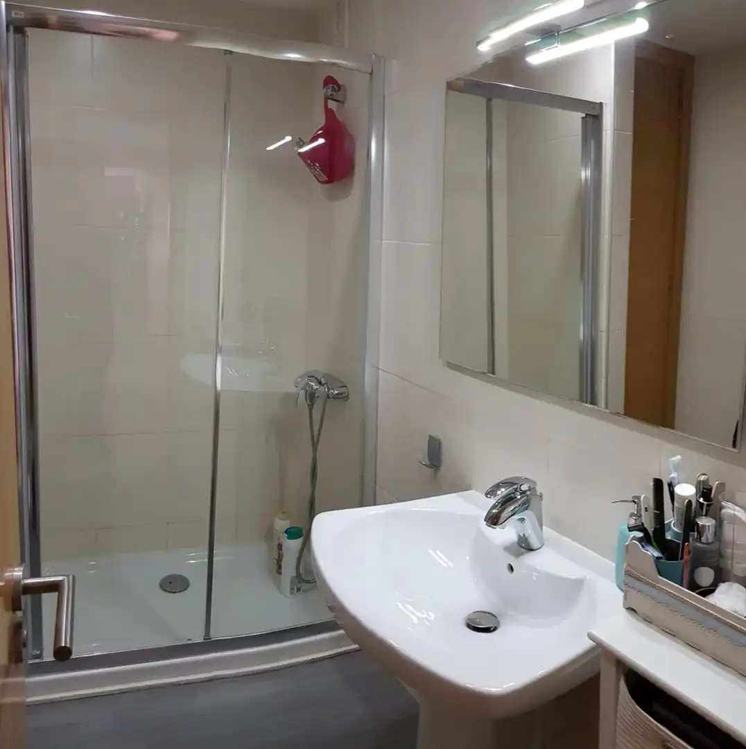 Baño de Piso de alquiler en Telde con Trastero