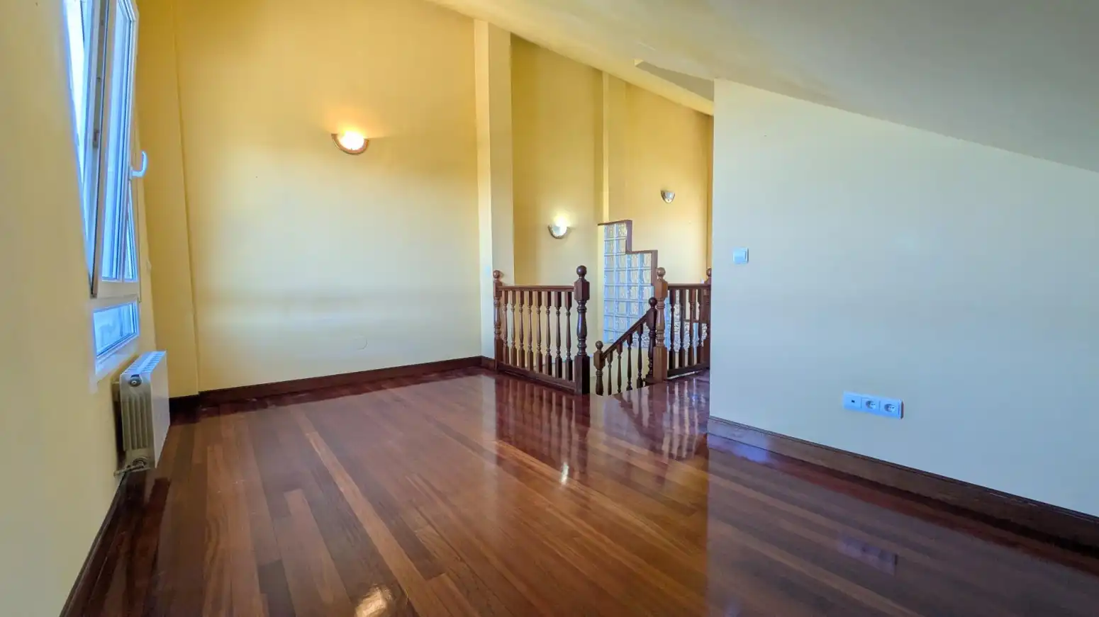 Detached homes for sale in Camargo  with Heating, Parquet flooring and Terrace