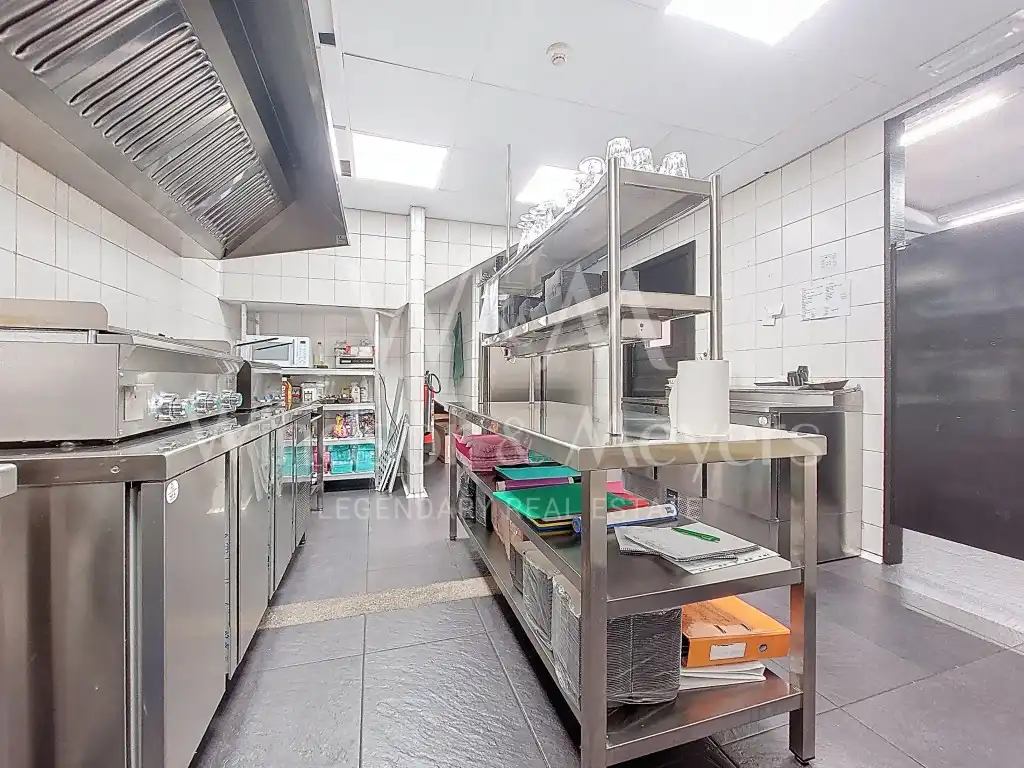 Locale commerciale in cessione a Carrer Isabelle Sandy, 2-4 2-4, imagen 4