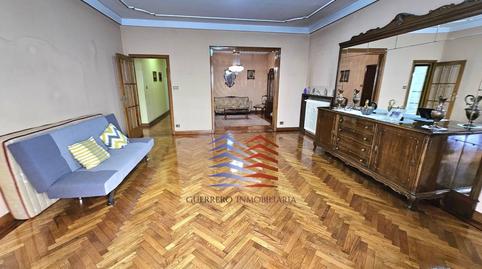 Foto 3 de Piso en venta en Curros Enríquez, Centro, Ourense