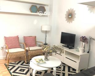 Living room of Flat for sale in  Sevilla Capital  with Air Conditioner and Furnished