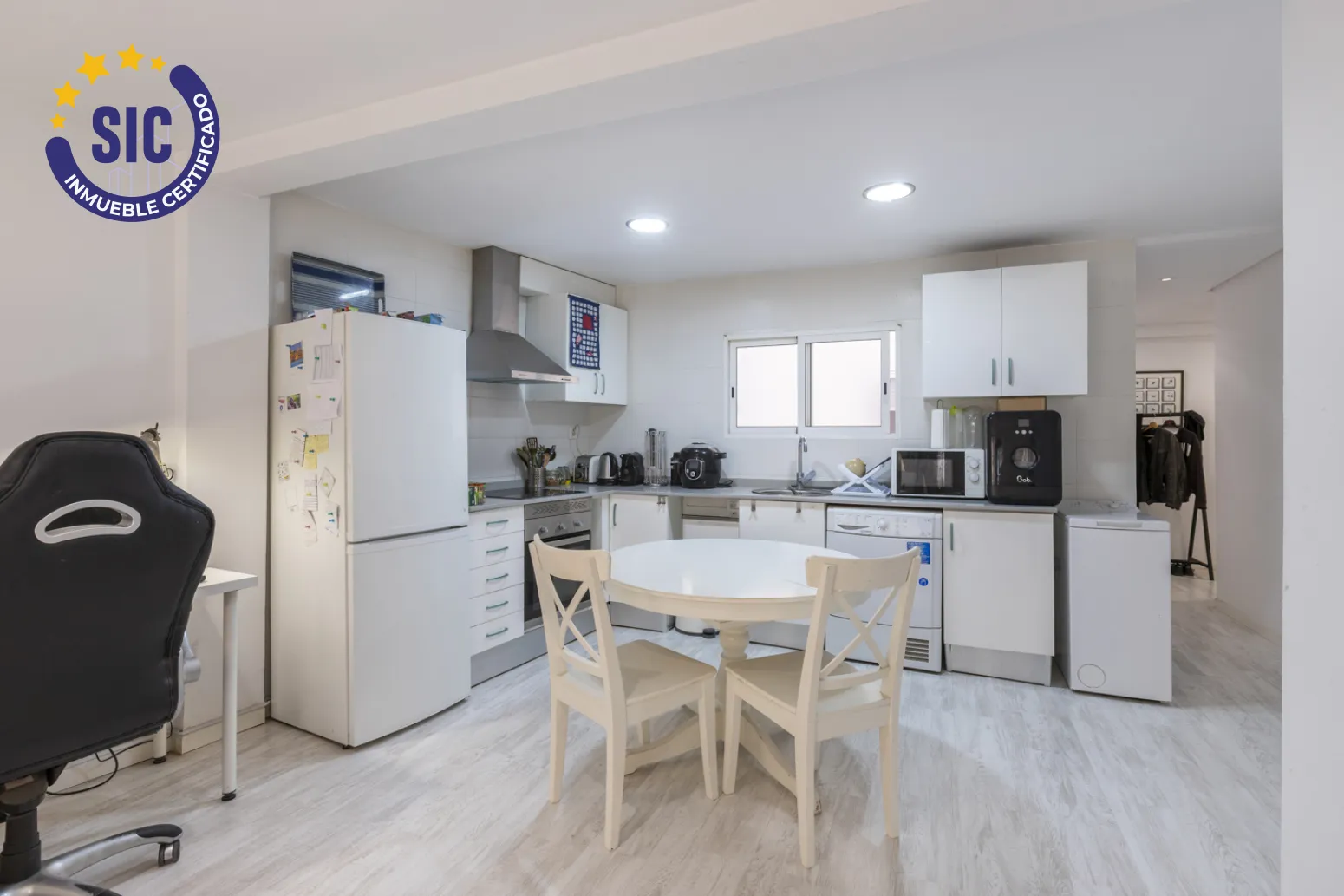 Kitchen of Flat for sale in  Valencia Capital