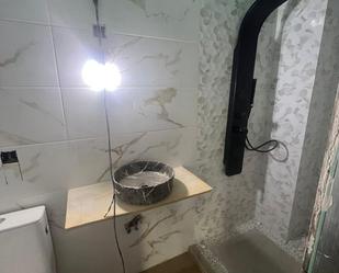 Bathroom of Flat for sale in  Barcelona Capital