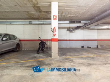 Aparcamiento en venta en Ponent