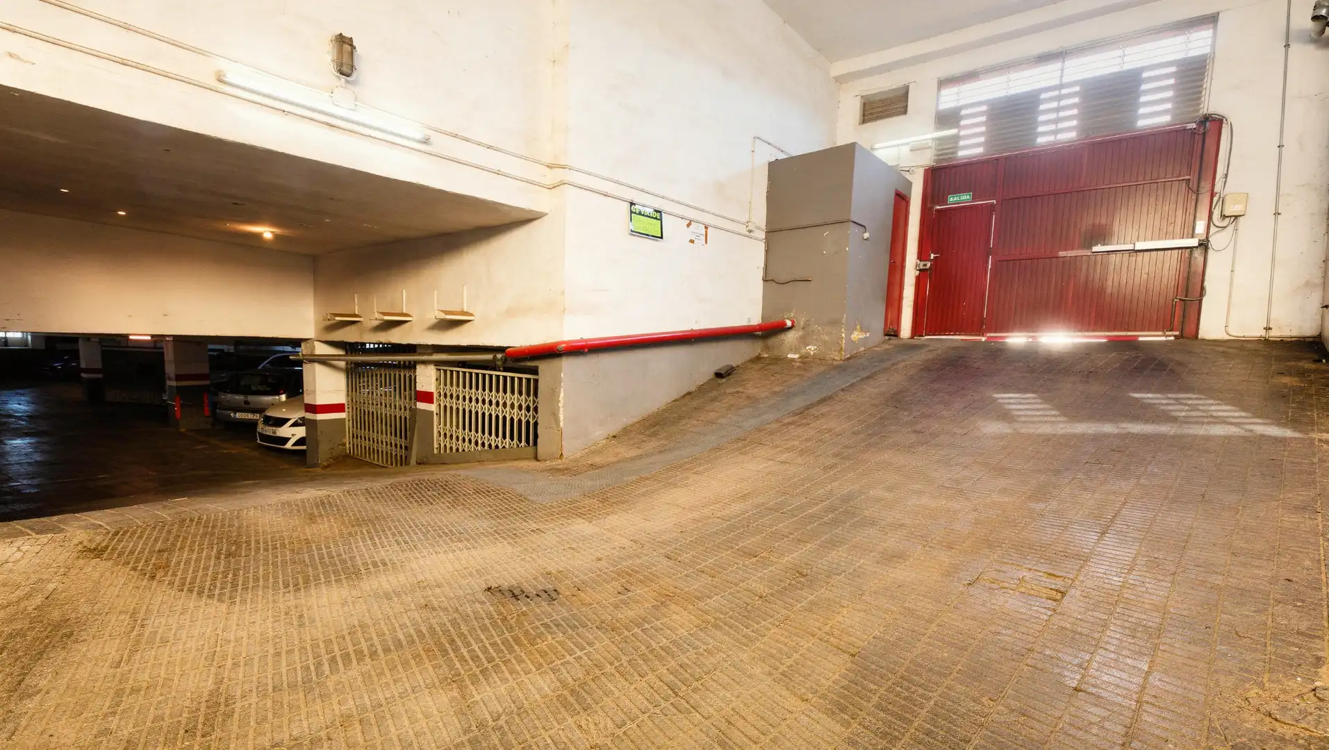 Parking de Piso en venta en Alicante / Alacant con Calefacción, Amueblado y Horno