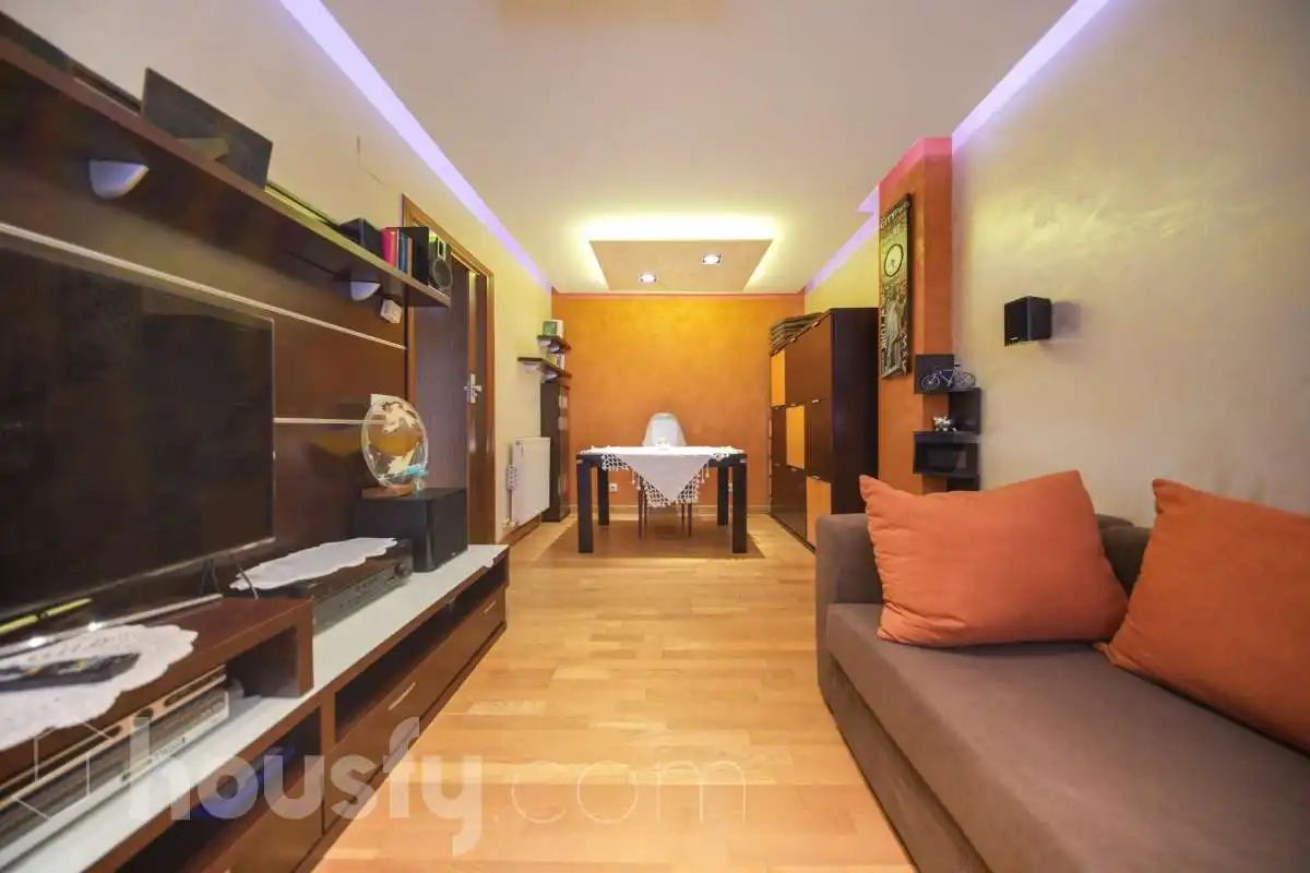 Flat with balcony for sale in Calle de Albalá ., imagen 4