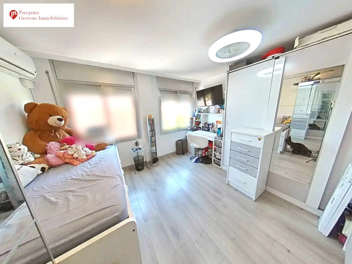 Bedroom of Flat for sale in Badalona  with Air Conditioner, Heating and Parquet flooring