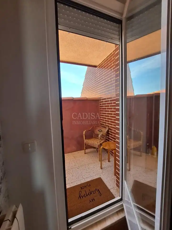 Jardín de Apartamento de alquiler en Villares de la Reina con Calefacción y Amueblado
