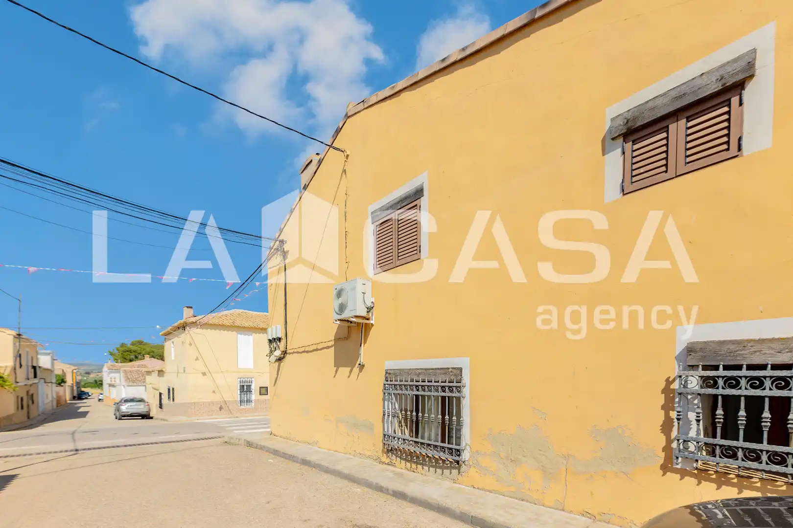 Exterior view of Houses for sale in Requena
