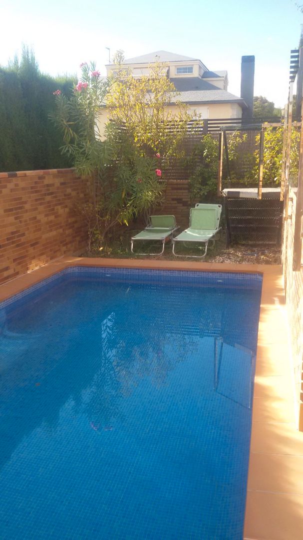 Piscina de Casa o xalet en venda en  Albacete Capital amb Aire condicionat, Calefacció i Terrassa