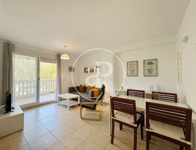 Piso en Alquiler en C. Burdeos en Montañar - El Arenal