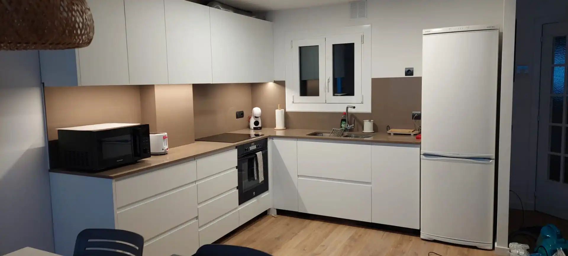 Cuina de Apartament de lloguer en Calonge i Sant Antoni amb Moblat