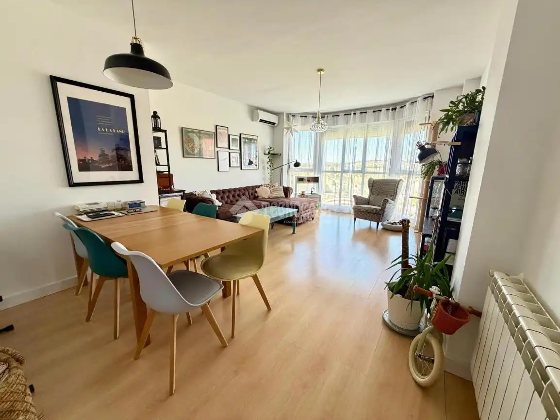 Sala de estar de Piso en venta en Arganda del Rey con Aire acondicionado, Calefacción y Piscina comunitaria