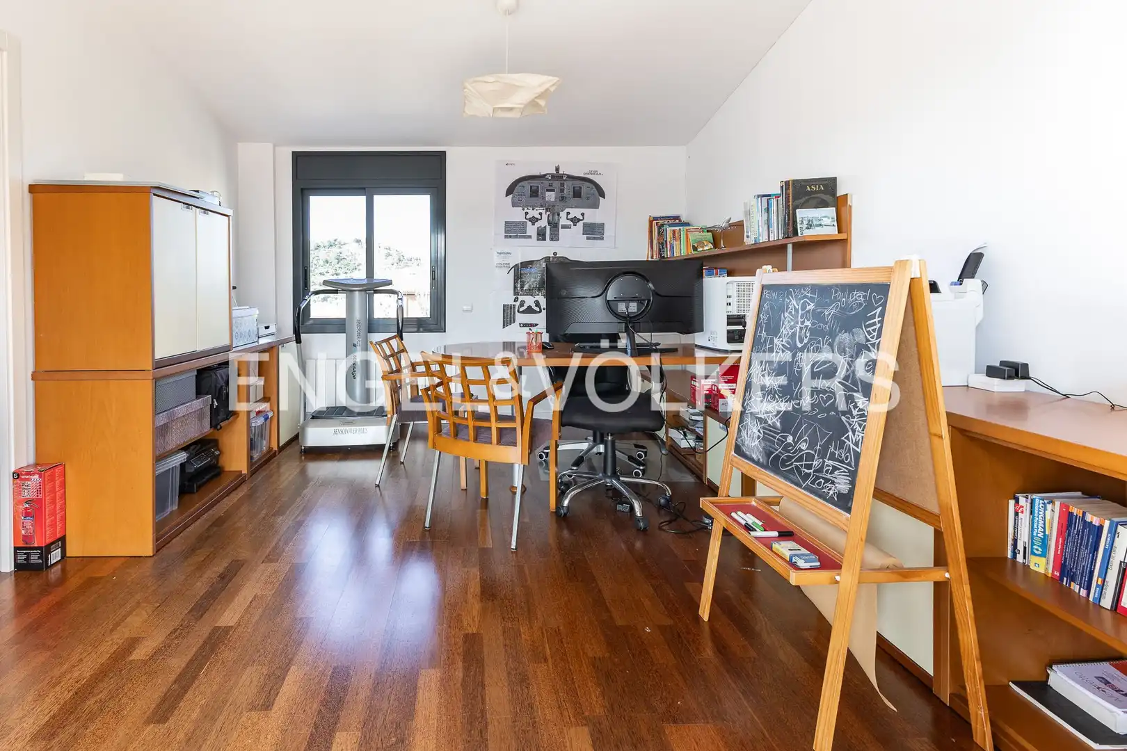 Sala de estar de Casa adosada de alquiler en Tiana con Aire acondicionado, Calefacción y Jardín privado