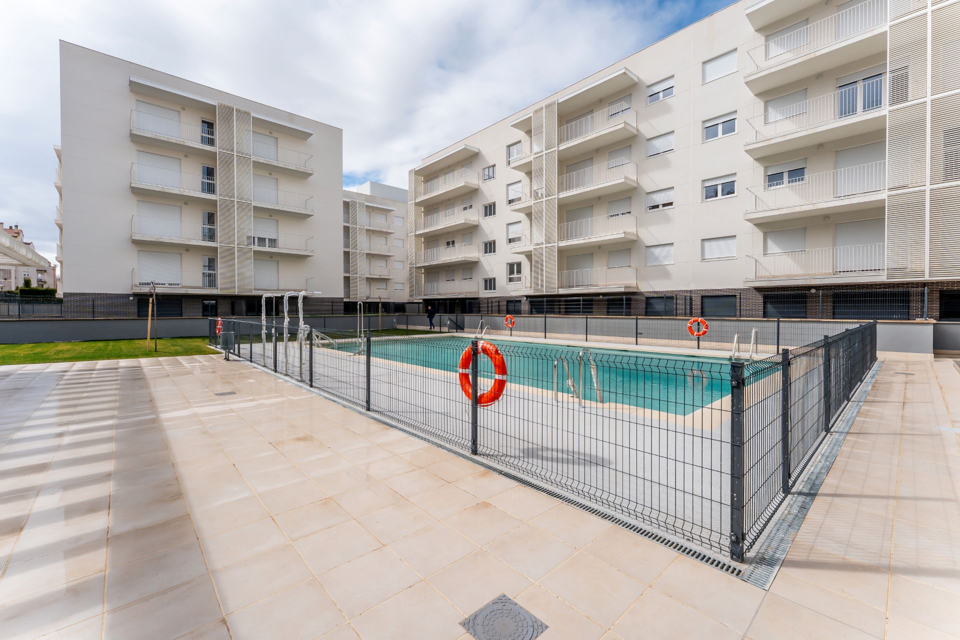 Piscina de Planta baixa de lloguer en  Granada Capital amb Terrassa, Traster i Forn