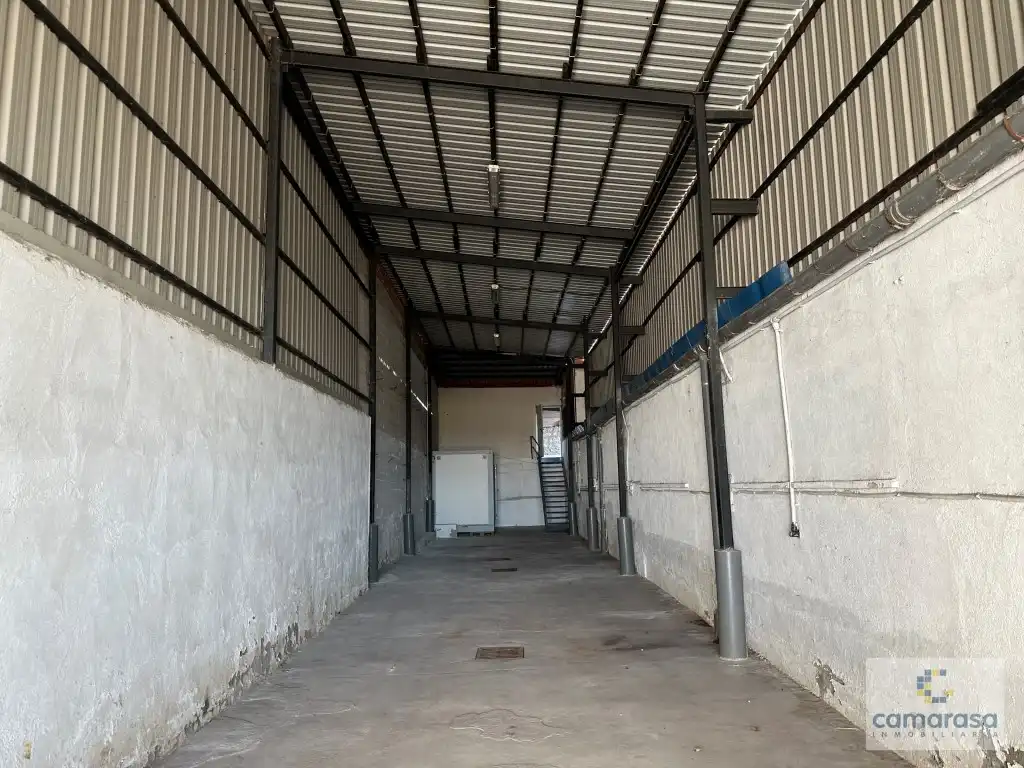 Fabrikhallen zur Miete in Ávila