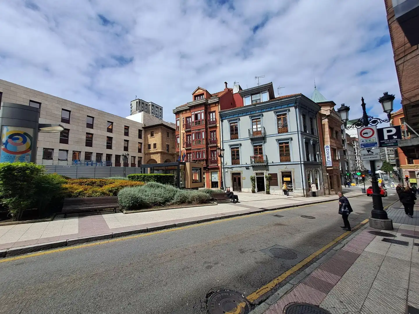 Vista exterior de Pis en venda en Oviedo  amb Traster