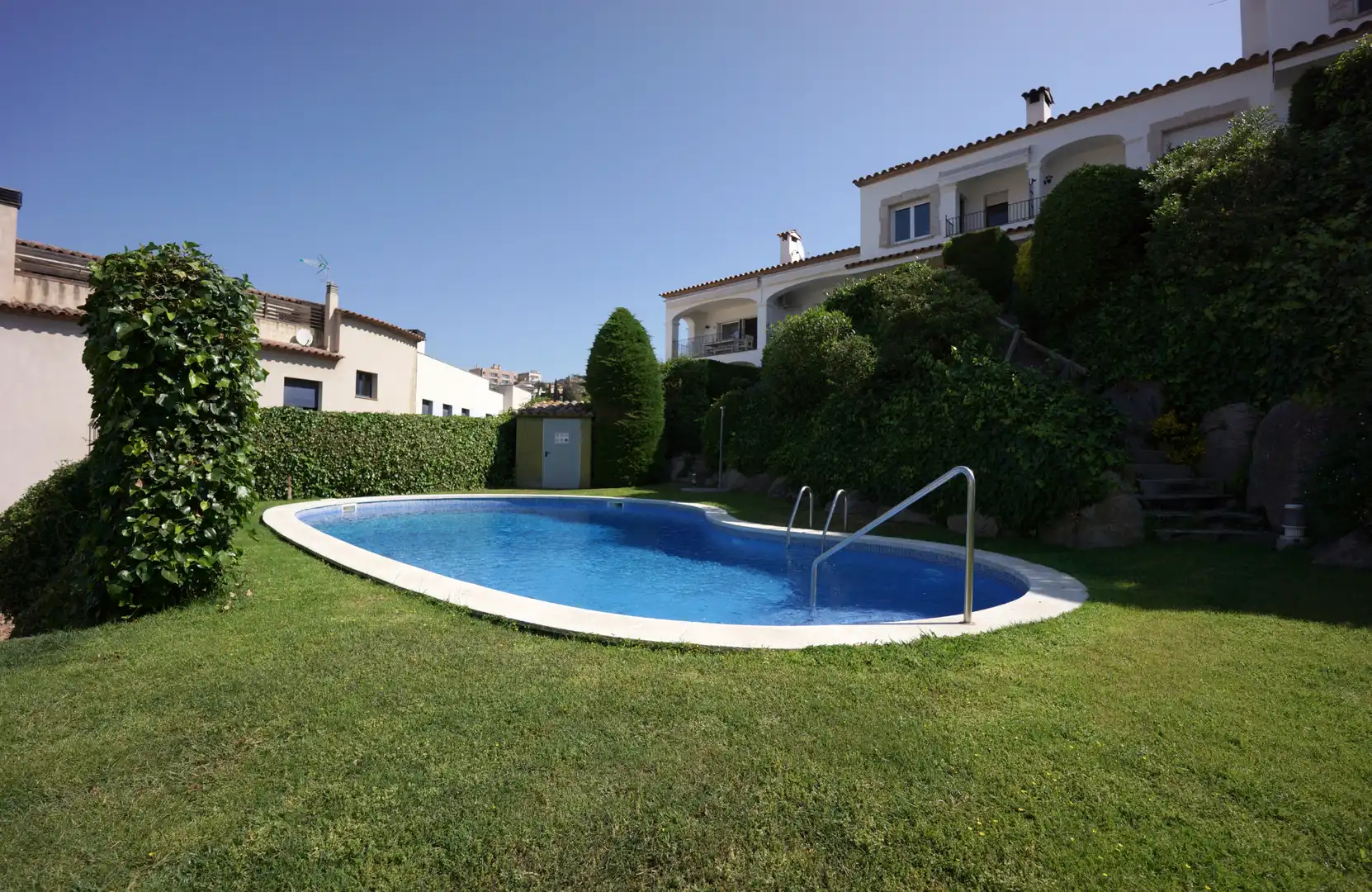 Piscina de Casa adosada en venta en Sant Feliu de Guíxols con Calefacción, Terraza y Amueblado