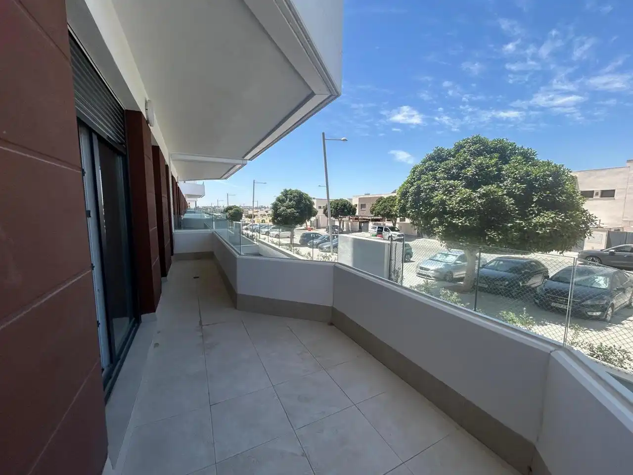 Terrassa de Pis de lloguer en Dos Hermanas amb Aire condicionat, Terrassa i Piscina comunitària