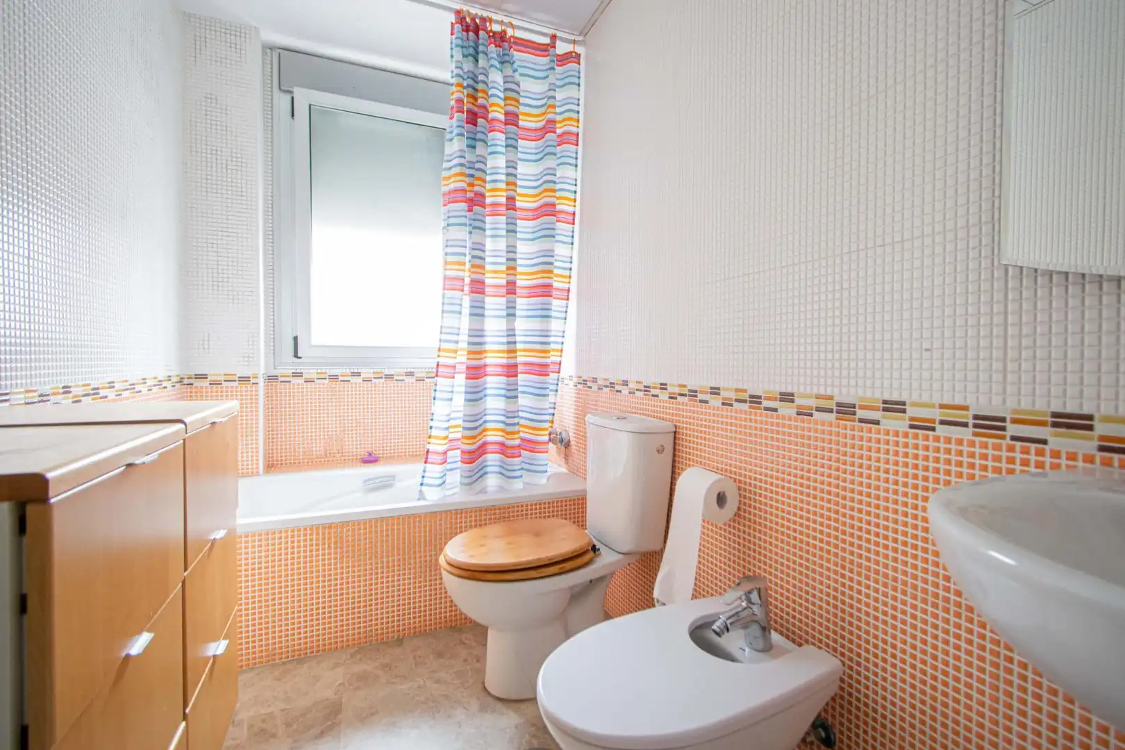Bathroom of Detached homes for sale in Sevilla  with Air Conditioner, Heating and Private garden