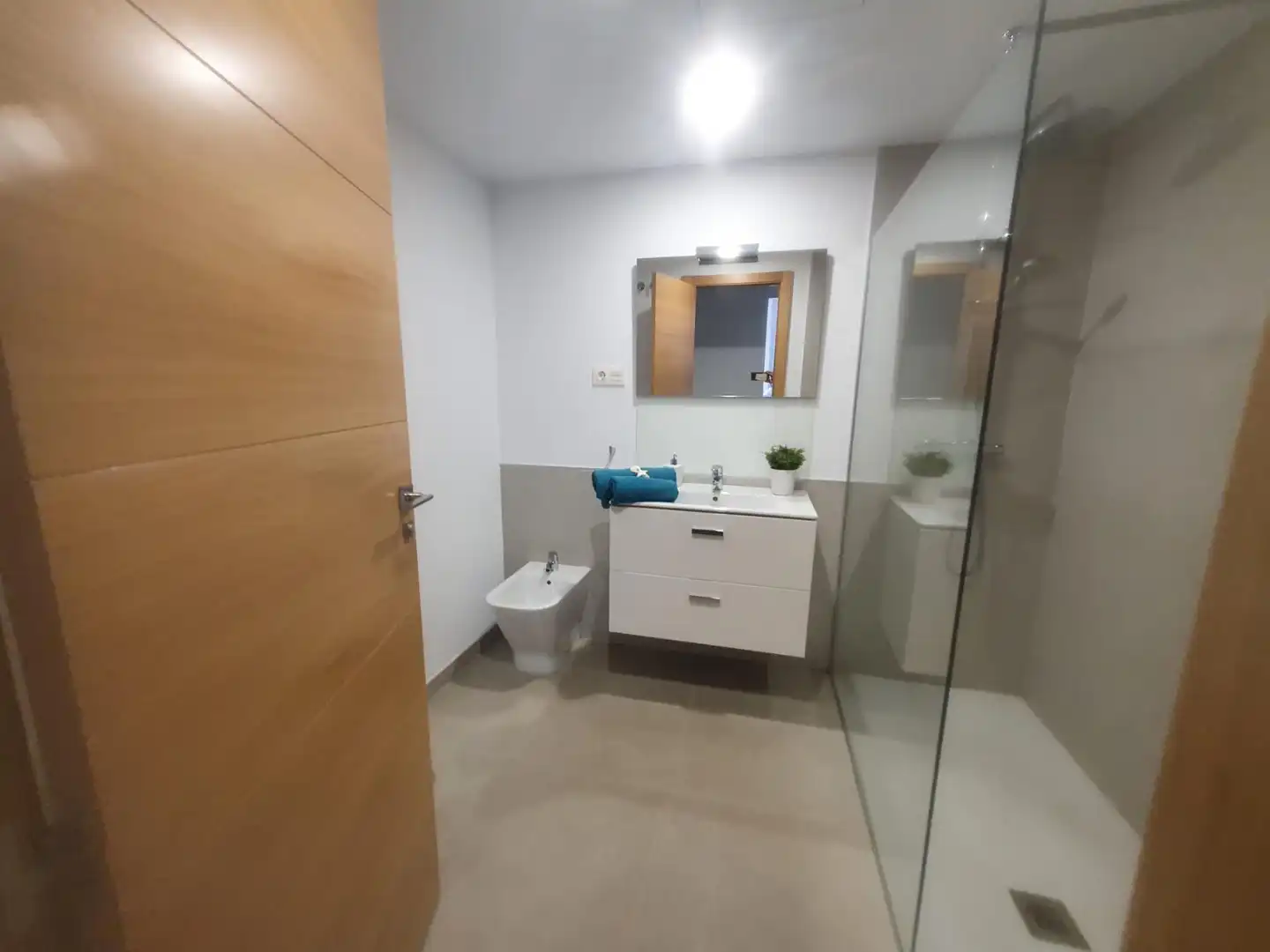 Baño de Piso de alquiler en Rincón de la Victoria con Aire acondicionado, Calefacción y Parquet