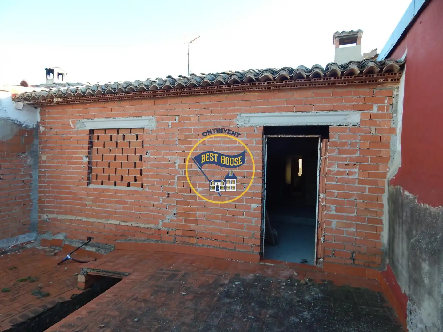Exterior view of Houses for sale in Montaverner