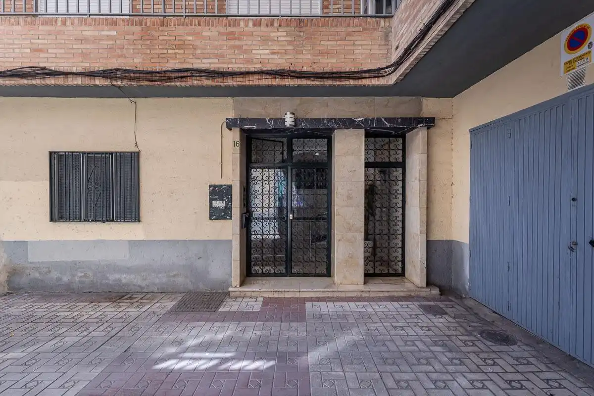 Flat with lift to rent in Beiro, imagen 24