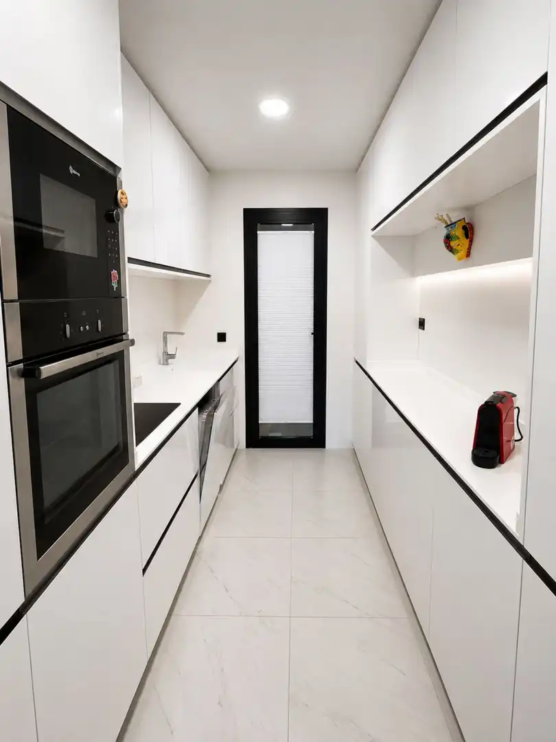 Apartament amb piscina en venda a Estepona Pueblo, imagen 10