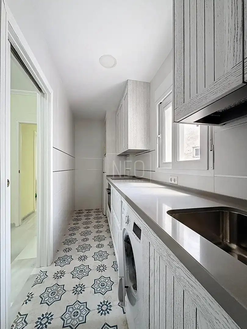 Kitchen of Flat for sale in Granada