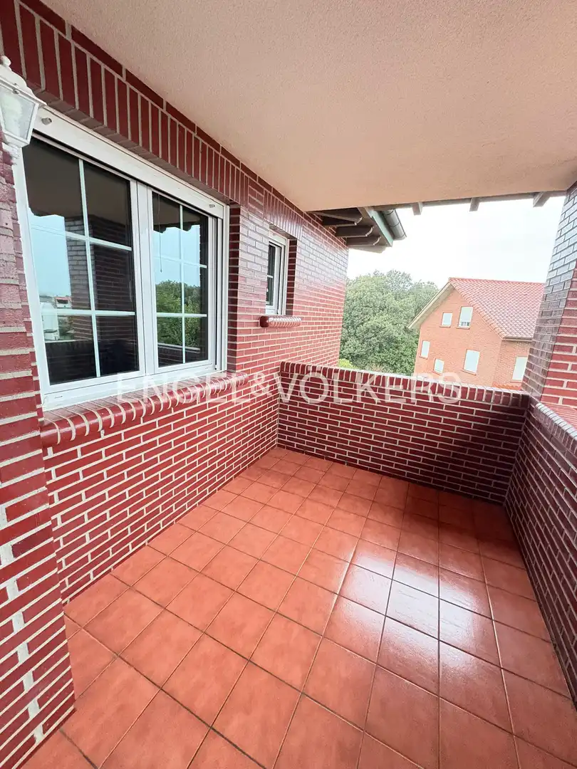 Balcony of Houses for sale in Bareyo  with Air Conditioner, Heating and Private garden