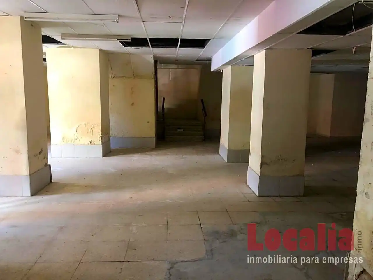Locale commerciale in vendita a Centro, imagen 2