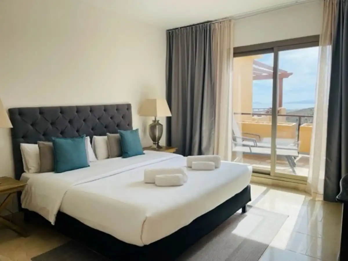 Schlafzimmer von Dachboden zum Verkauf in Benahavís mit Terrasse, Möbliert und Internet