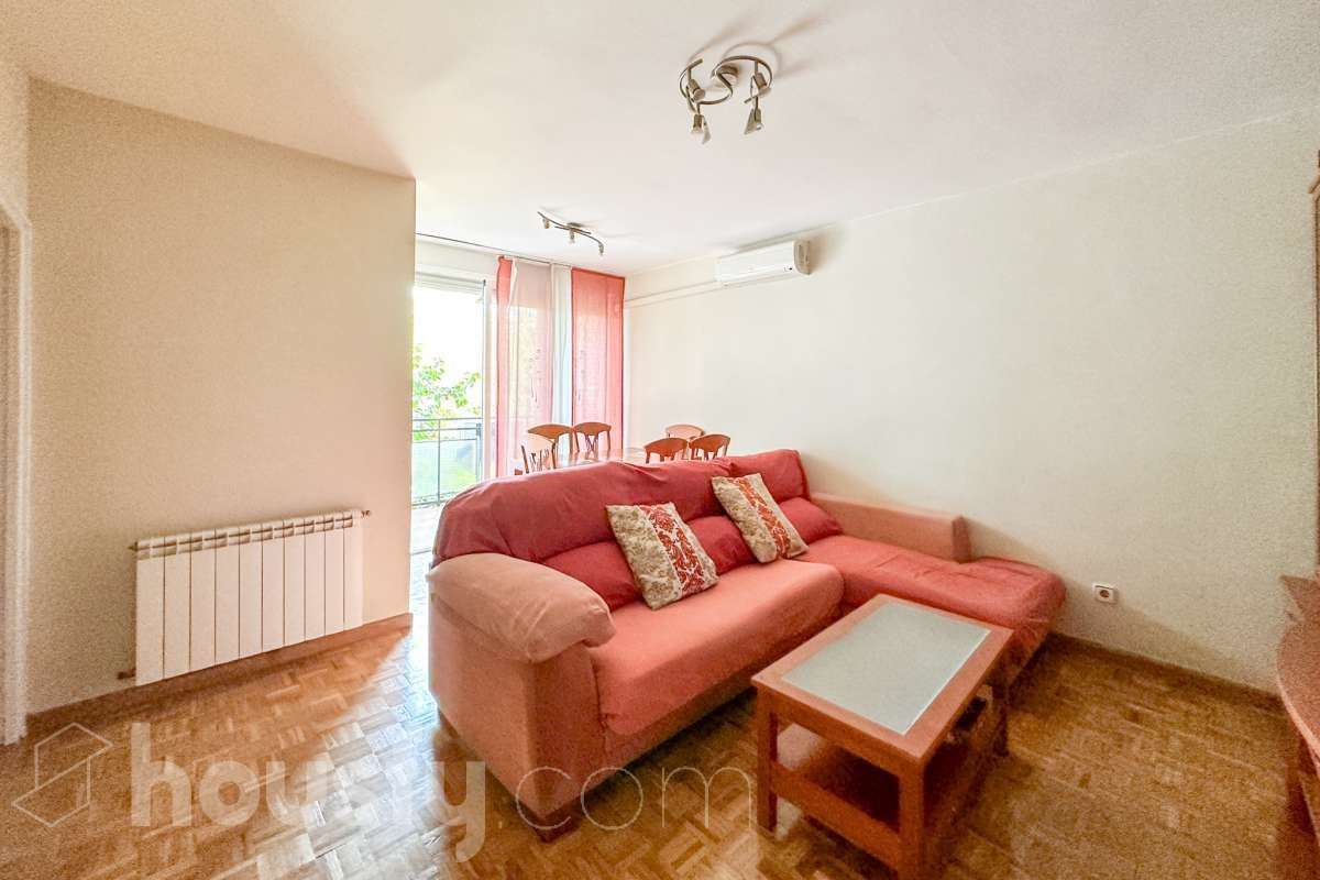 Living room of Flat for sale in  Madrid Capital  with Air Conditioner, Heating and Private garden