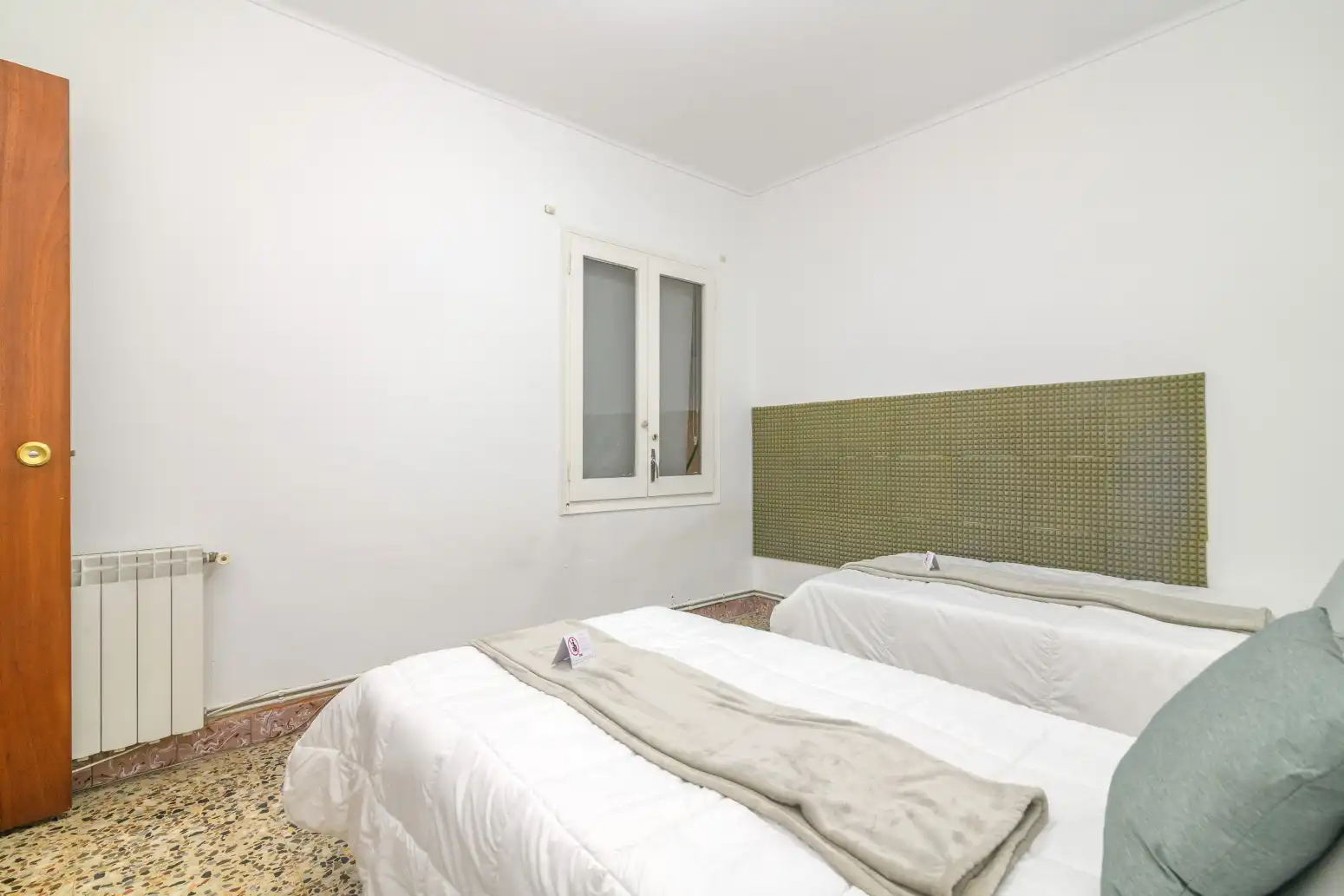 Habitación de Piso en venta en Viladecans con Calefacción, Terraza y Balcón