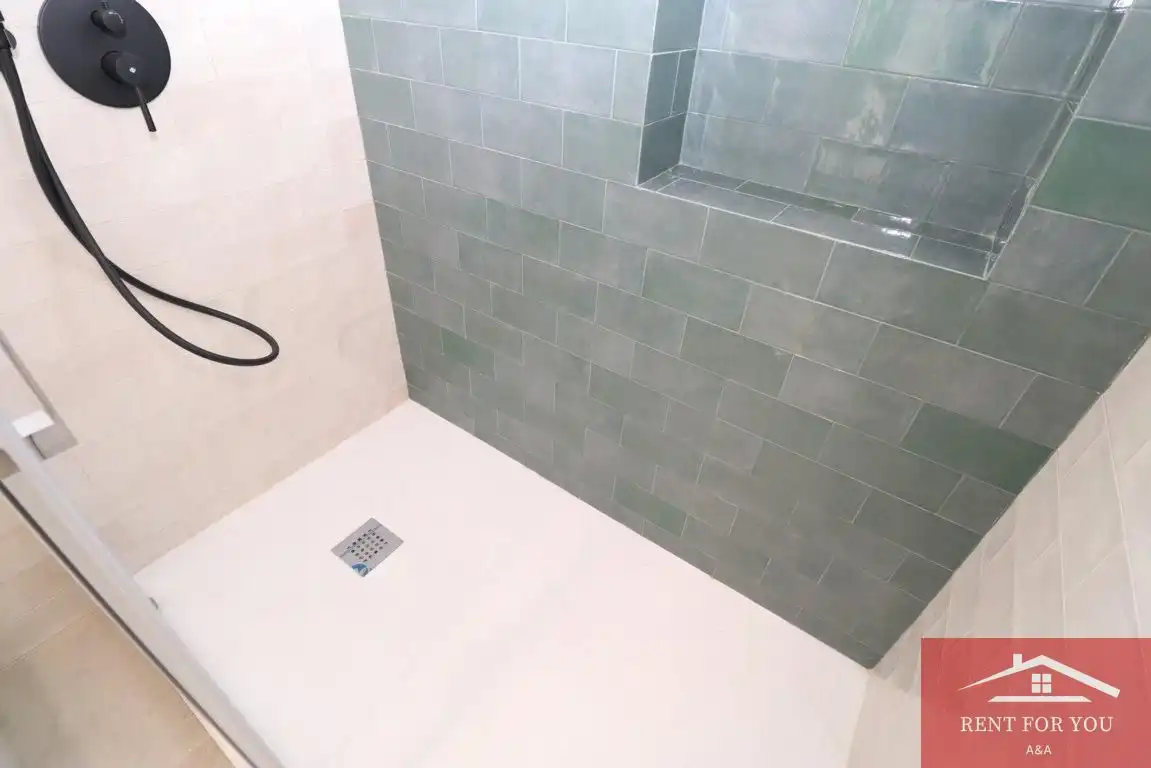 Badezimmer von Dachboden zur Miete in Alhaurín El Grande mit Klimaanlage und Terrasse